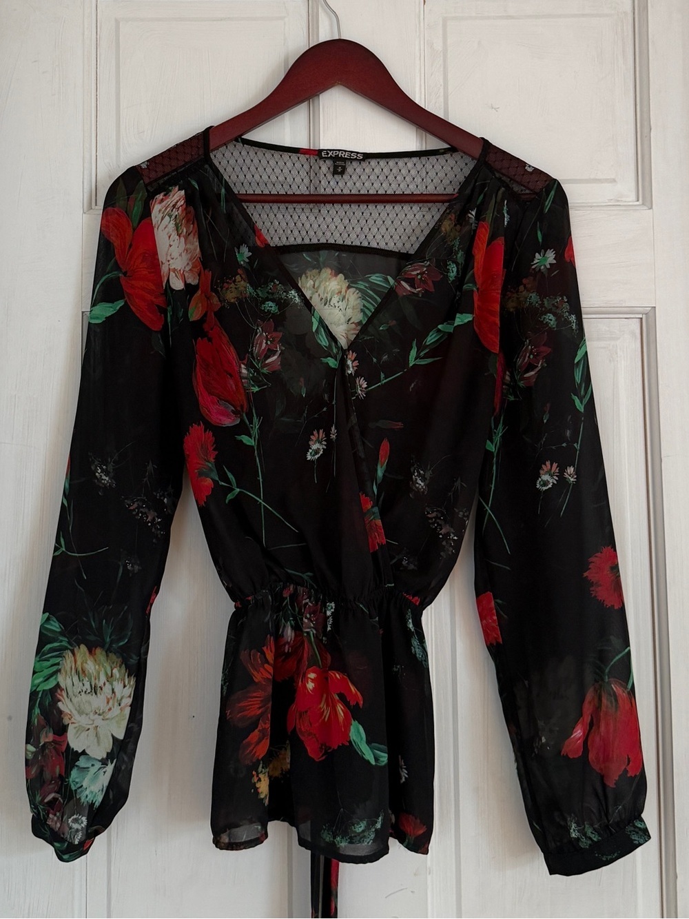 EXPRESS Women’s Black Floral Print V-Neck Tie Waist Mesh Detail Long Sleeve Top